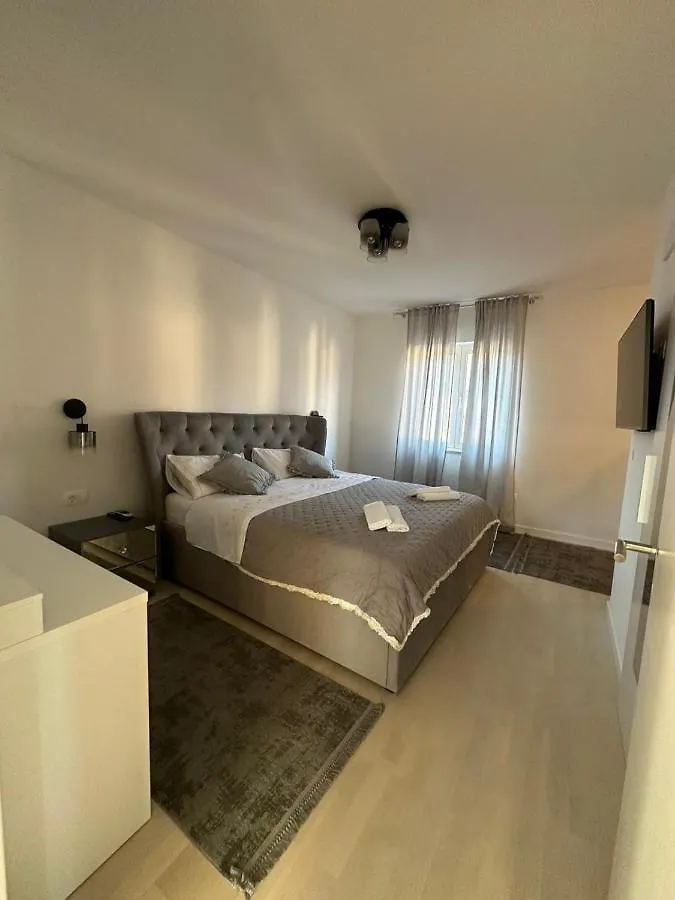 Rooftop Luxury Apartament Kastela