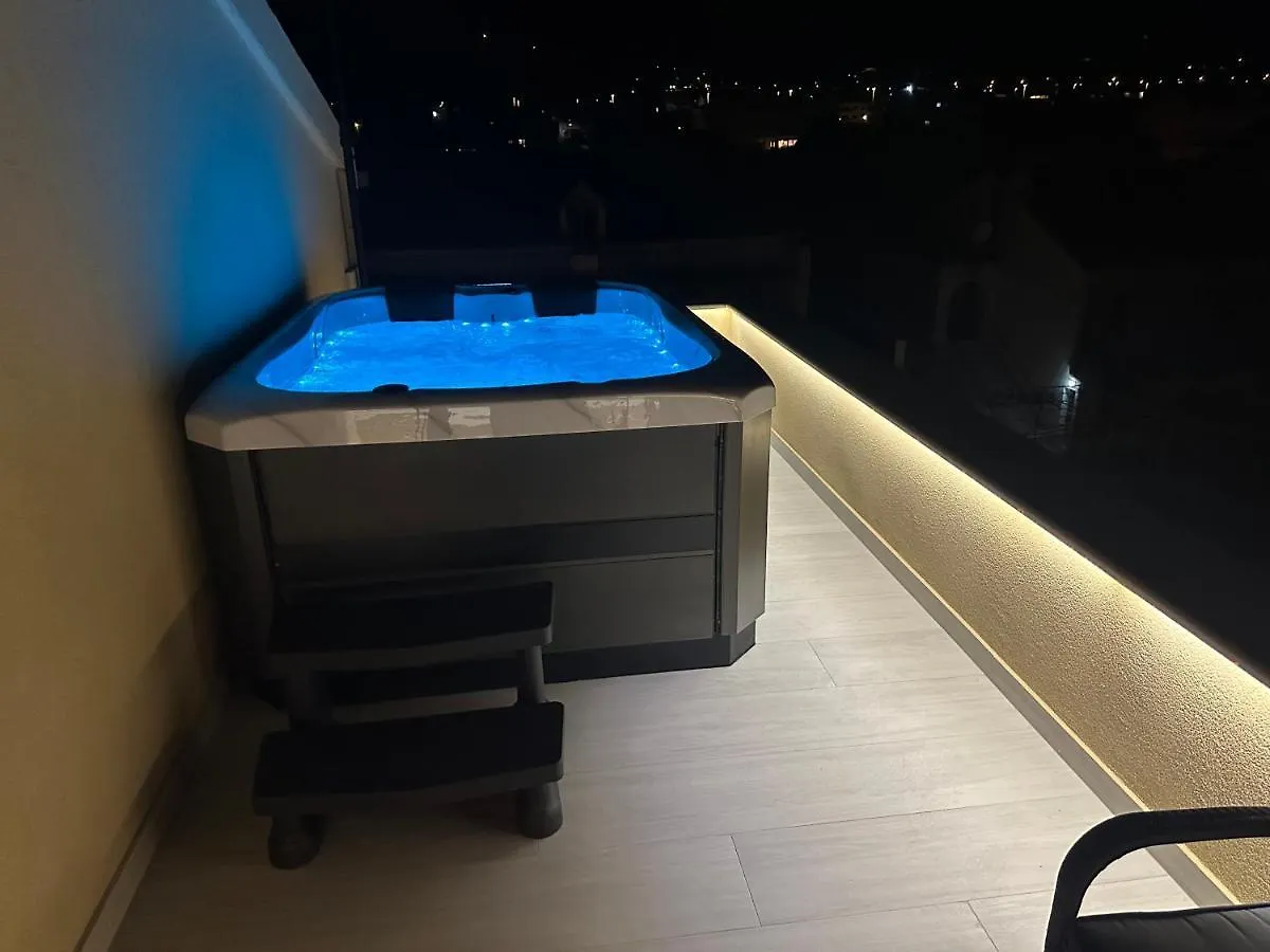 Rooftop Luxury Apartament Kastela