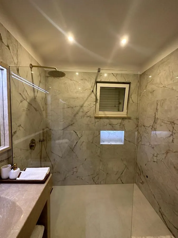Rooftop Luxury Apartament Kastela Apartment